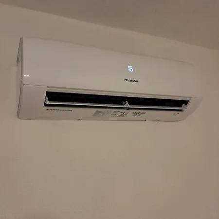 Center Regina Elena 49 Queen Apartamento Olbia