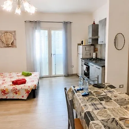 Center Regina Elena 49 Queen Apartment